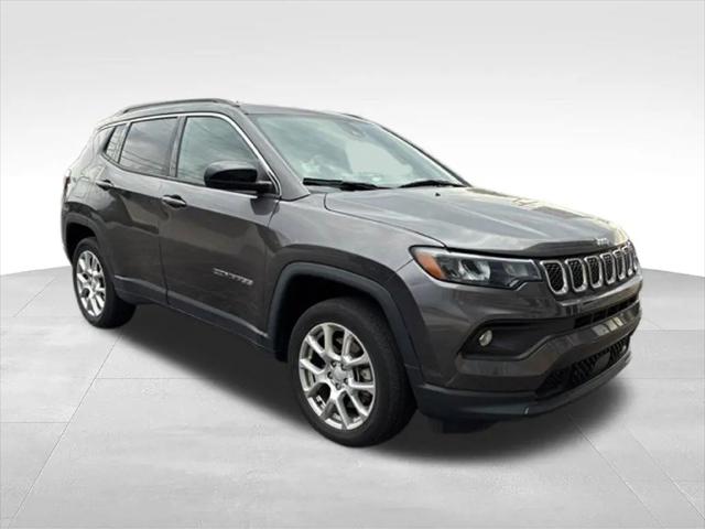 2023 Jeep Compass Latitude Lux FWD for sale in Wabash, IN