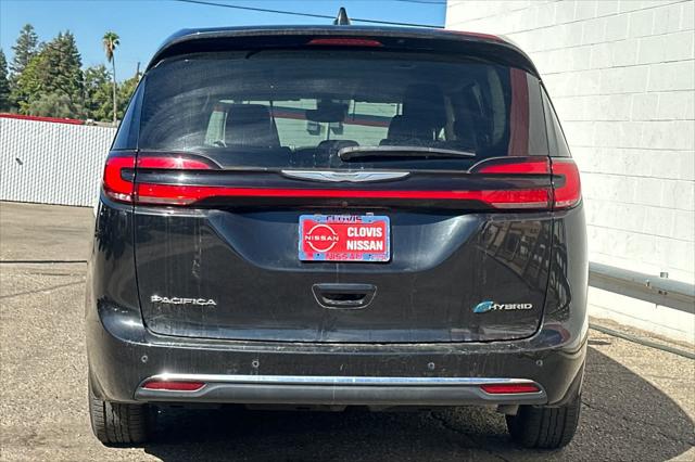 2024 Chrysler Pacifica Hybrid Select