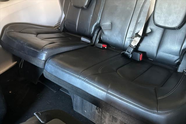2024 Chrysler Pacifica Hybrid Select
