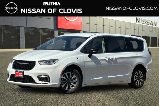2024 Chrysler Pacifica Hybrid Select for sale in Clovis, CA