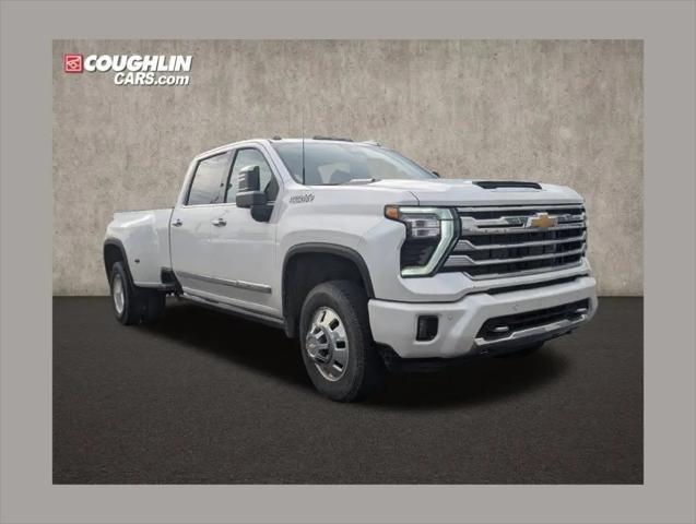 2025 Chevrolet Silverado 3500HD 4WD Crew Cab Long Bed High Country for sale in Pataskala, OH