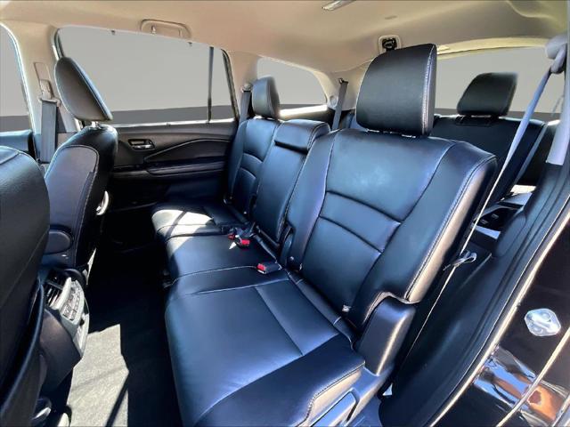 2021 Honda Pilot AWD Touring 8 Passenger