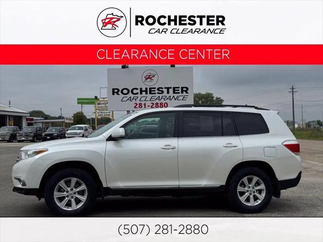 2013 Toyota Highlander SE V6 for sale in Rochester, MN