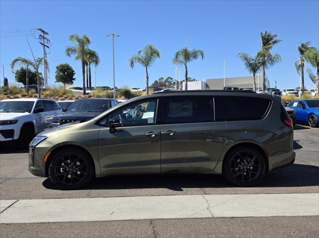 2027 Chrysler Pacifica Limited