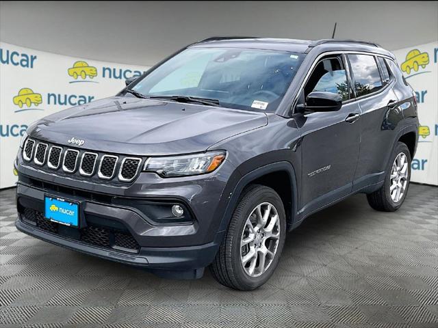 2023 Jeep Compass Latitude Lux FWD
