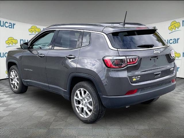 2023 Jeep Compass Latitude Lux FWD