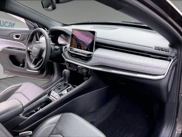 2023 Jeep Compass Latitude Lux FWD