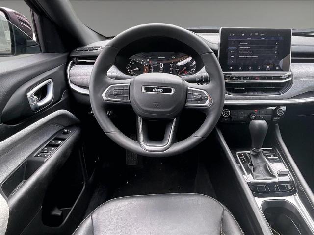 2023 Jeep Compass Latitude Lux FWD