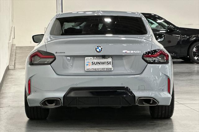 2025 BMW M240 i