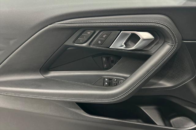 2025 BMW M240 i