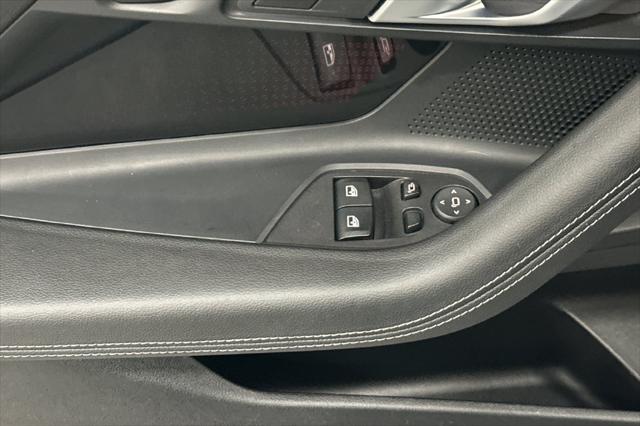 2025 BMW M240 i