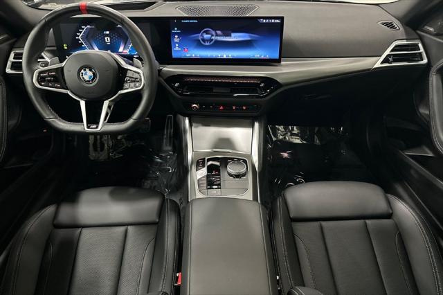 2025 BMW M240 i
