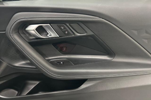 2025 BMW M240 i