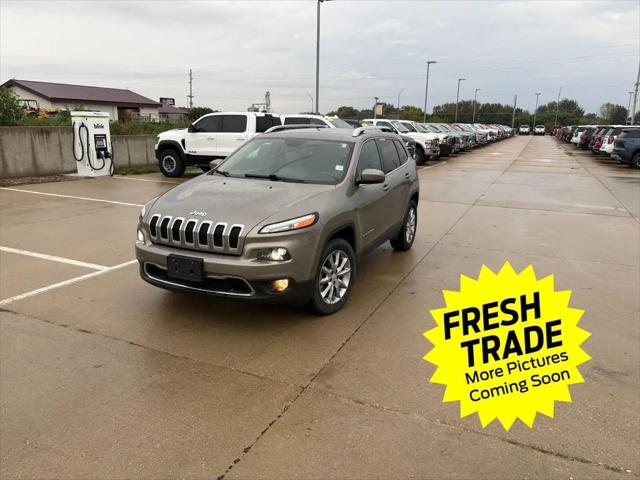 2018 Jeep Cherokee Limited 4x4 for sale in Charles City, IA