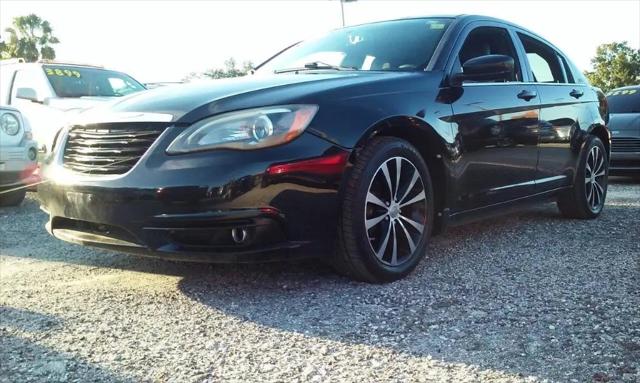 2011 Chrysler 200 S for sale in St. Petersburg, FL