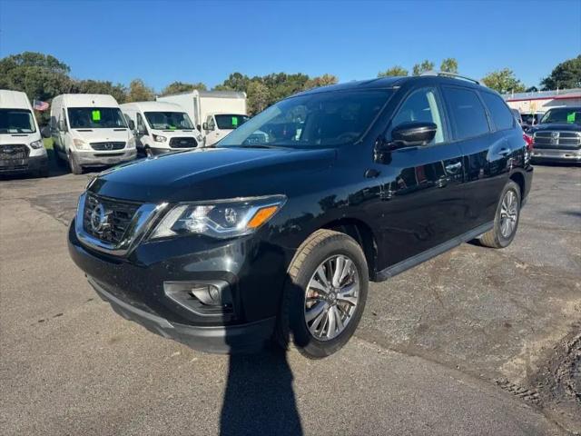 2019 Nissan Pathfinder SL for sale in Brandon Twp, MI