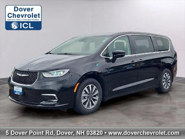 2024 Chrysler Pacifica Hybrid Select for sale in Dover, NH