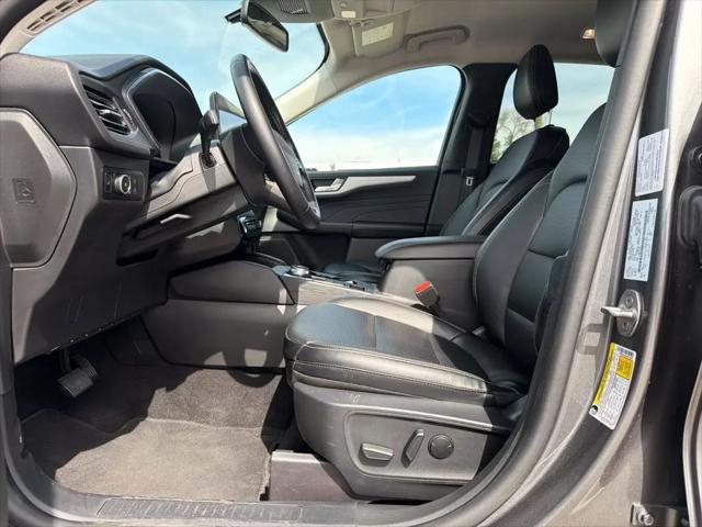 2025 Ford Escape Platinum