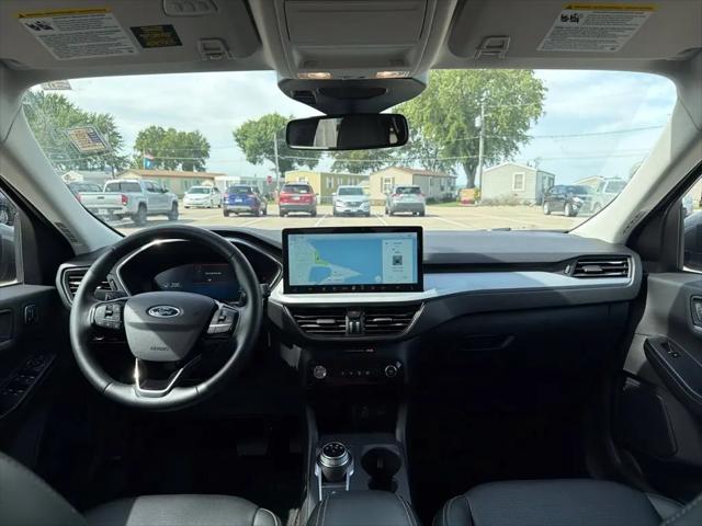 2025 Ford Escape Platinum