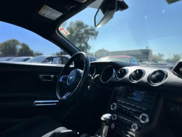 2016 Ford Mustang V6