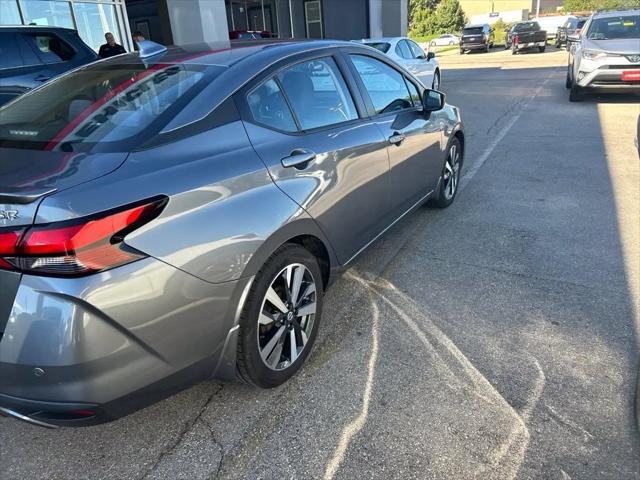 2021 Nissan Versa SR Xtronic CVT