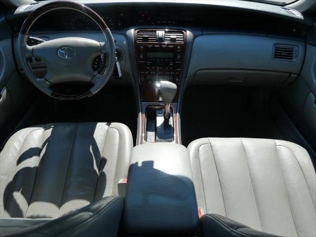 2003 Toyota Avalon XLS