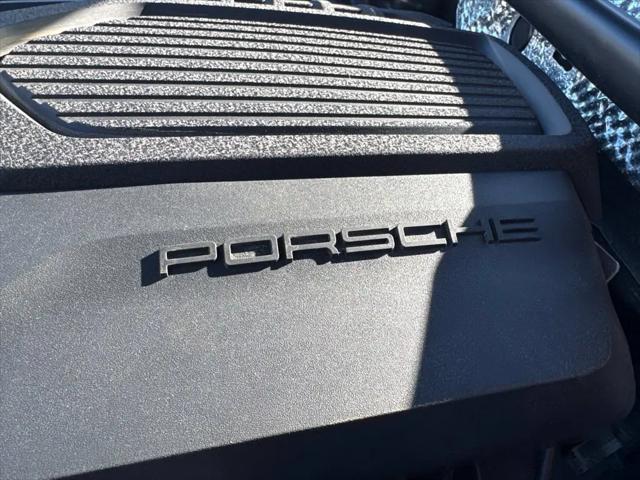 2023 Porsche Macan Macan