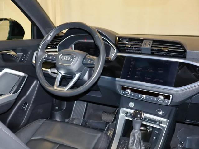 2020 Audi Q3 Premium 45 TFSI S line quattro Tiptronic