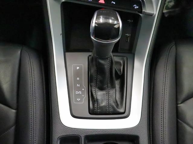 2020 Audi Q3 Premium 45 TFSI S line quattro Tiptronic