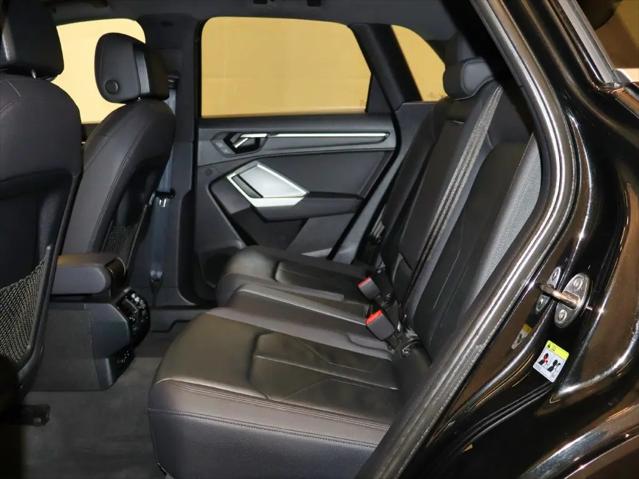 2020 Audi Q3 Premium 45 TFSI S line quattro Tiptronic