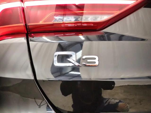 2020 Audi Q3 Premium 45 TFSI S line quattro Tiptronic