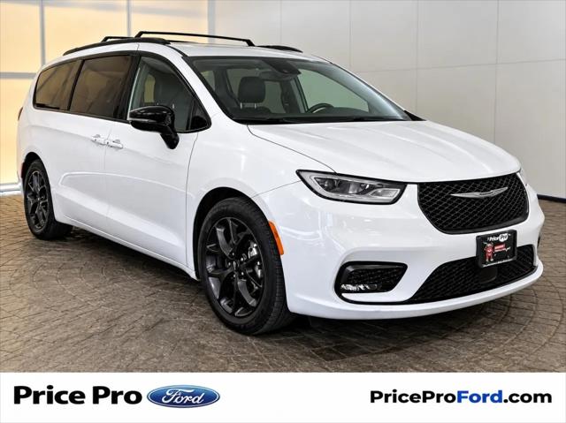 2025 Chrysler Pacifica Limited for sale in Whitehouse, OH