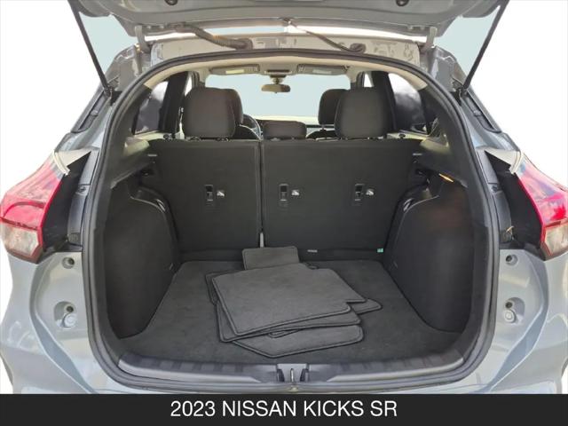 2023 Nissan Kicks SR Xtronic CVT