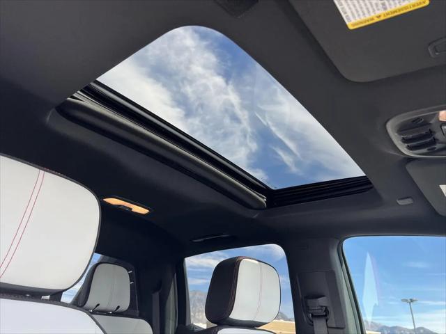2023 GMC Canyon 4WD Crew Cab Short Box AT4X