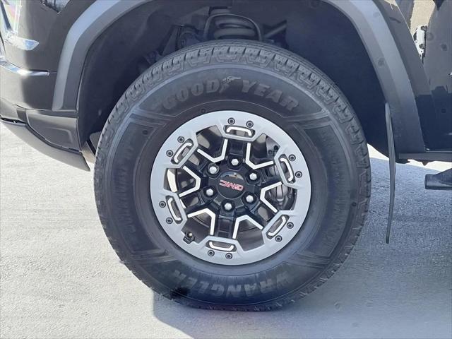 2023 GMC Canyon 4WD Crew Cab Short Box AT4X