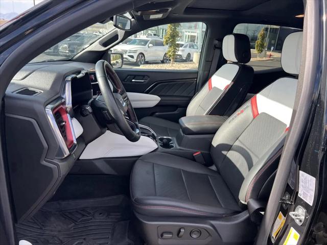 2023 GMC Canyon 4WD Crew Cab Short Box AT4X