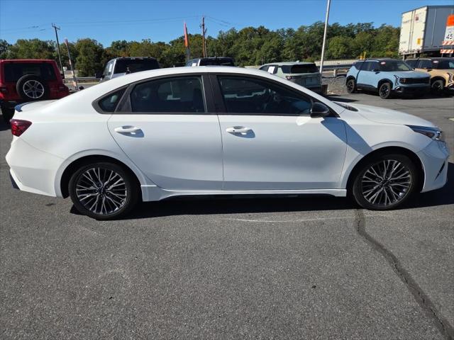 2024 Kia Forte GT-Line 2024 Kia Forte GT-Line