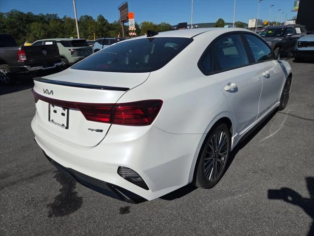 2024 Kia Forte GT-Line 2024 Kia Forte GT-Line