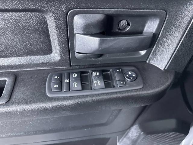 2019 Ram 1500 Classic Tradesman Crew Cab 4x4 57 Box