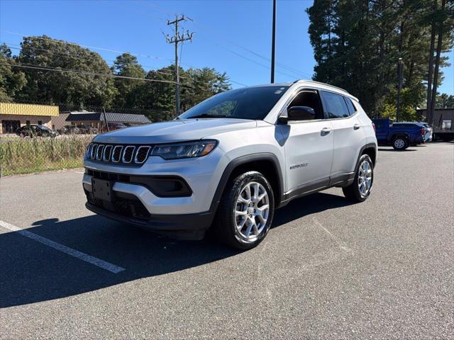 2024 Jeep Compass Latitude Lux FWD
