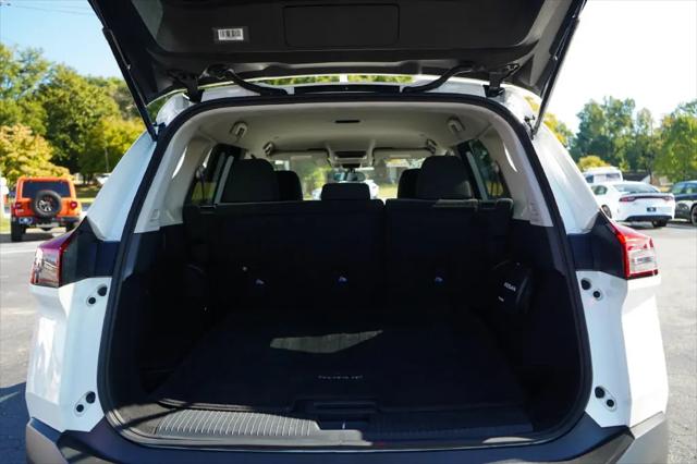 2023 Nissan Rogue SV FWD