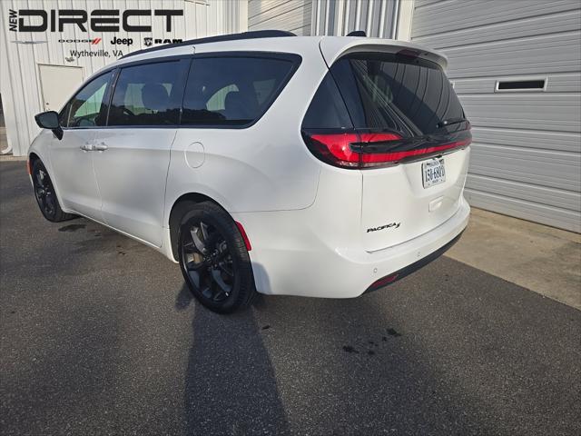 2026 Chrysler Pacifica Select 2026 Chrysler Pacifica Select