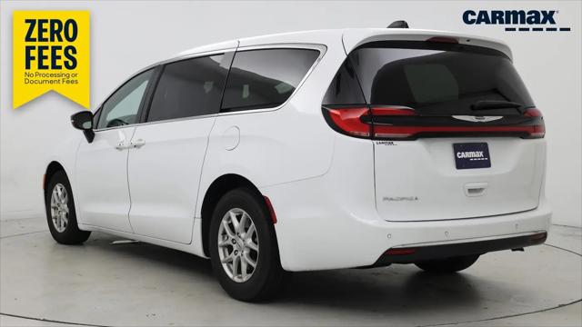 2025 Chrysler Pacifica Select for sale in East Haven, CT