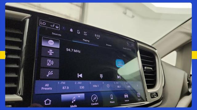 2022 Chrysler Pacifica Touring L