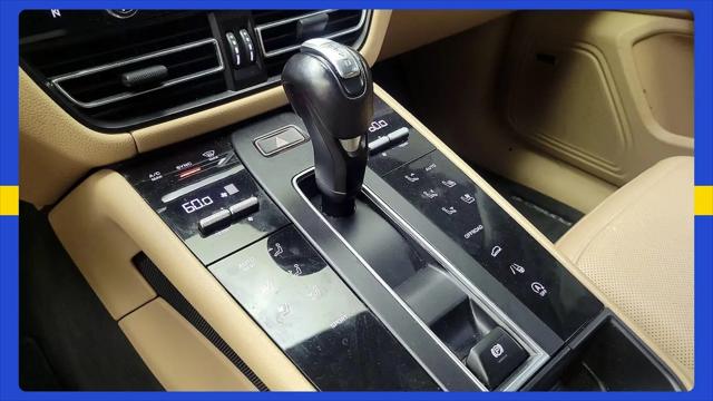 2023 Porsche Macan Macan