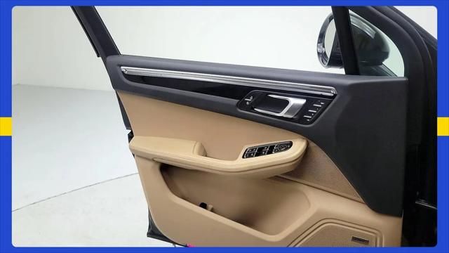 2023 Porsche Macan Macan