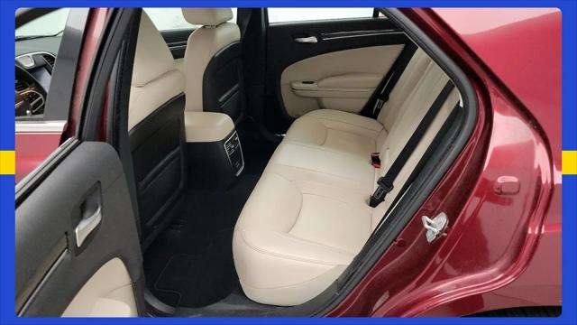 2019 Chrysler 300 Touring L