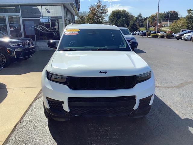 2025 Jeep Grand Cherokee L Altitude 4x4 2025 Jeep Grand Cherokee L Altitude 4x4