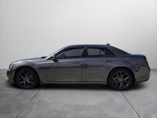 2023 Chrysler 300 Touring L