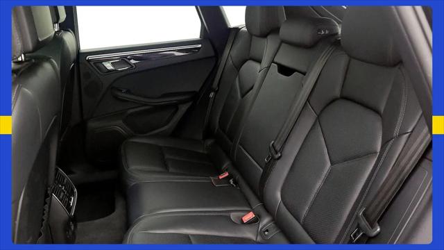 2023 Porsche Macan Macan